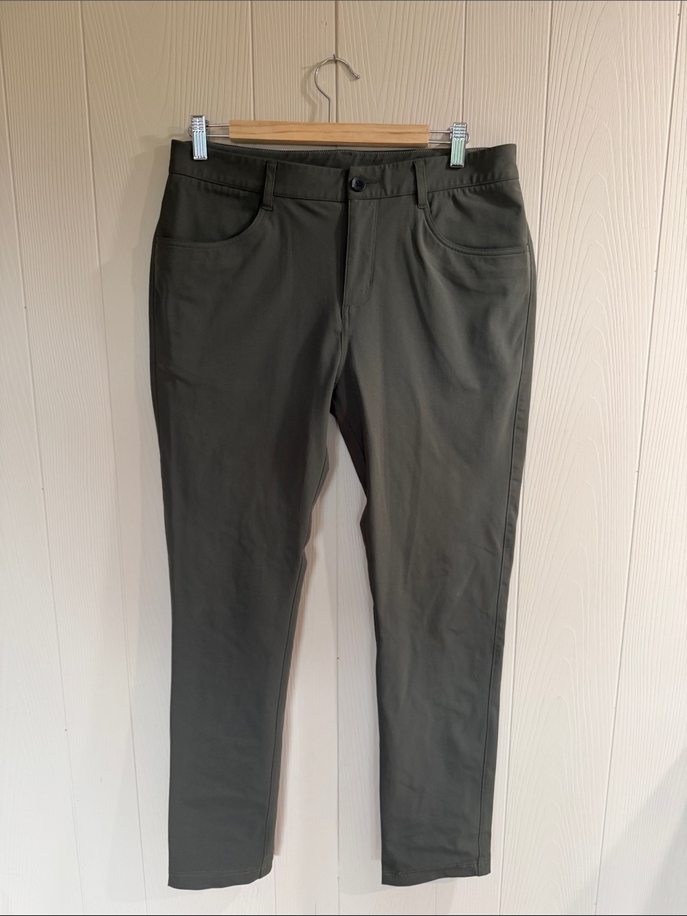 Vuori Meta Pants Dark Oregano 32 x 29